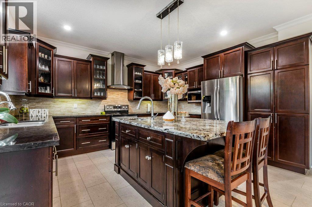 14 Anastasia Drive, Kitchener, ON - Indoor Photo Showing Kitchen With Upgraded Kitchen