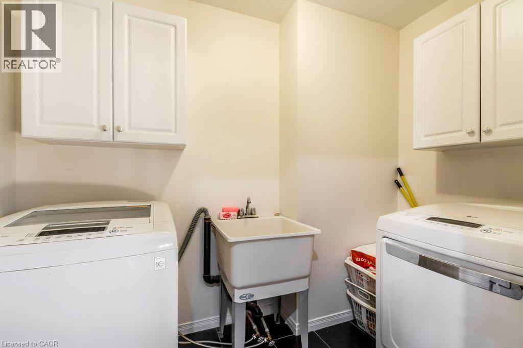 14 Anastasia Drive, Kitchener, ON - Indoor Photo Showing Laundry Room