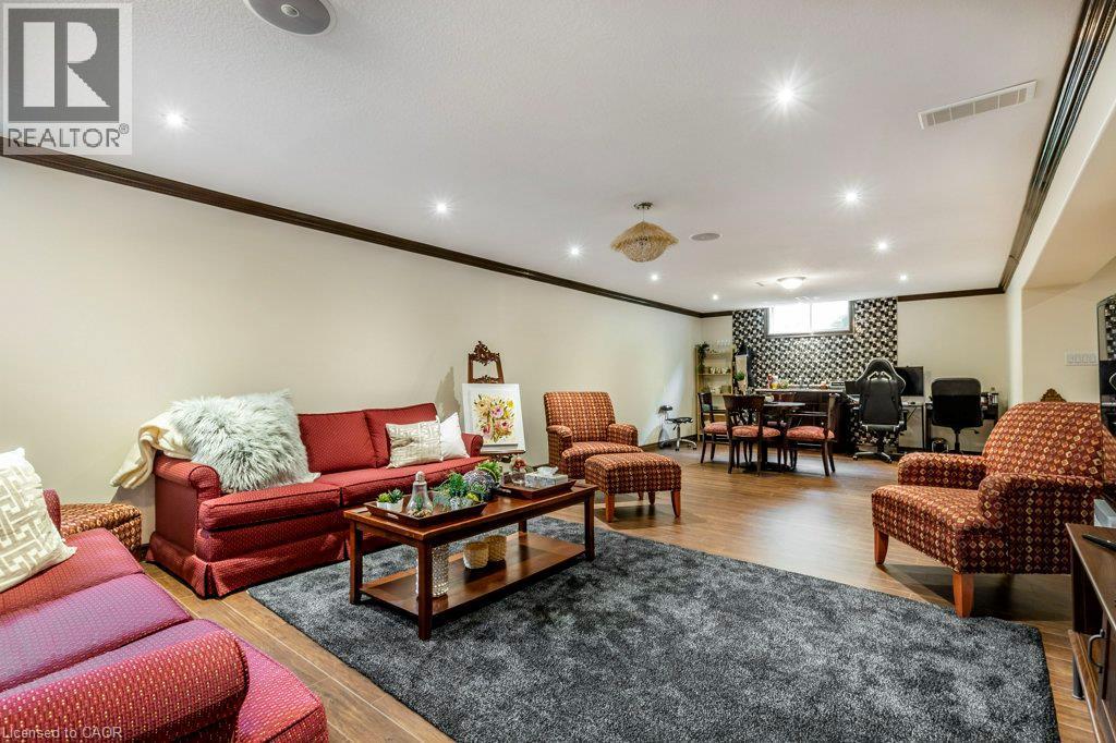 14 Anastasia Drive, Kitchener, ON - Indoor Photo Showing Other Room