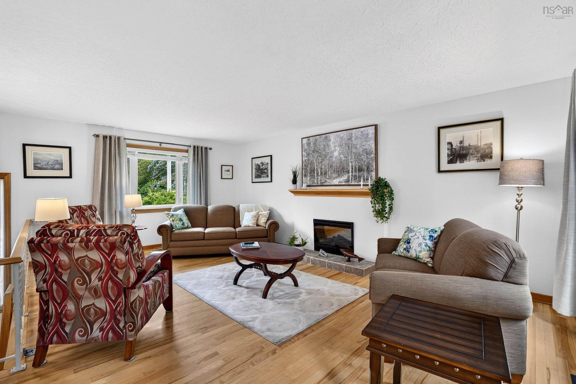 15 Cranston Ave,, Dartmouth, NS - Indoor Photo Showing Living Room With Fireplace