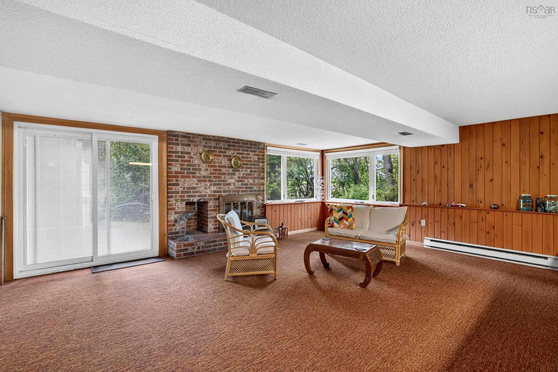 15 Cranston Ave,, Dartmouth, NS - Indoor With Fireplace