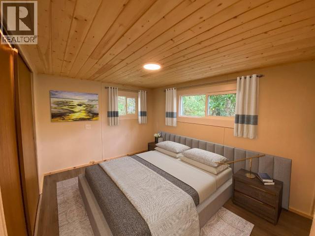 27-6263 Lund, Powell River, BC - Indoor Photo Showing Bedroom