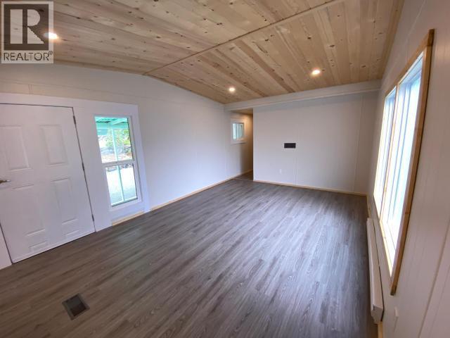 27-6263 Lund, Powell River, BC - Indoor Photo Showing Other Room