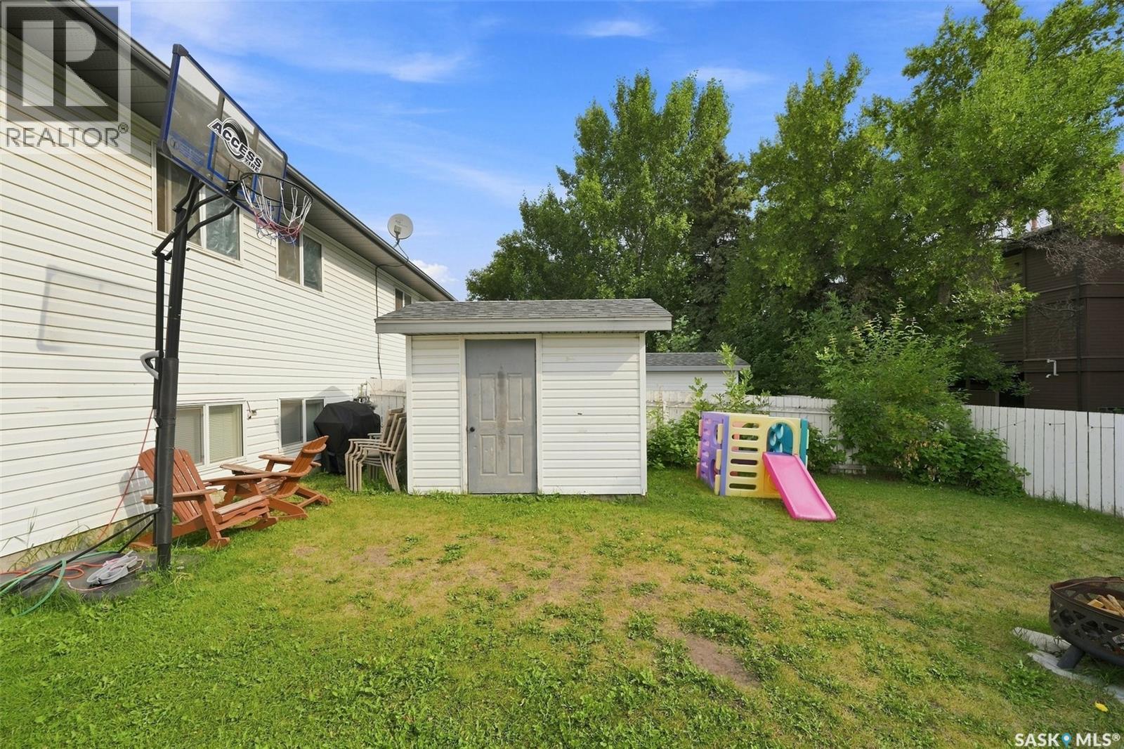 114 - 116 Barber Crescent, Saskatoon, SK - Outdoor With Exterior