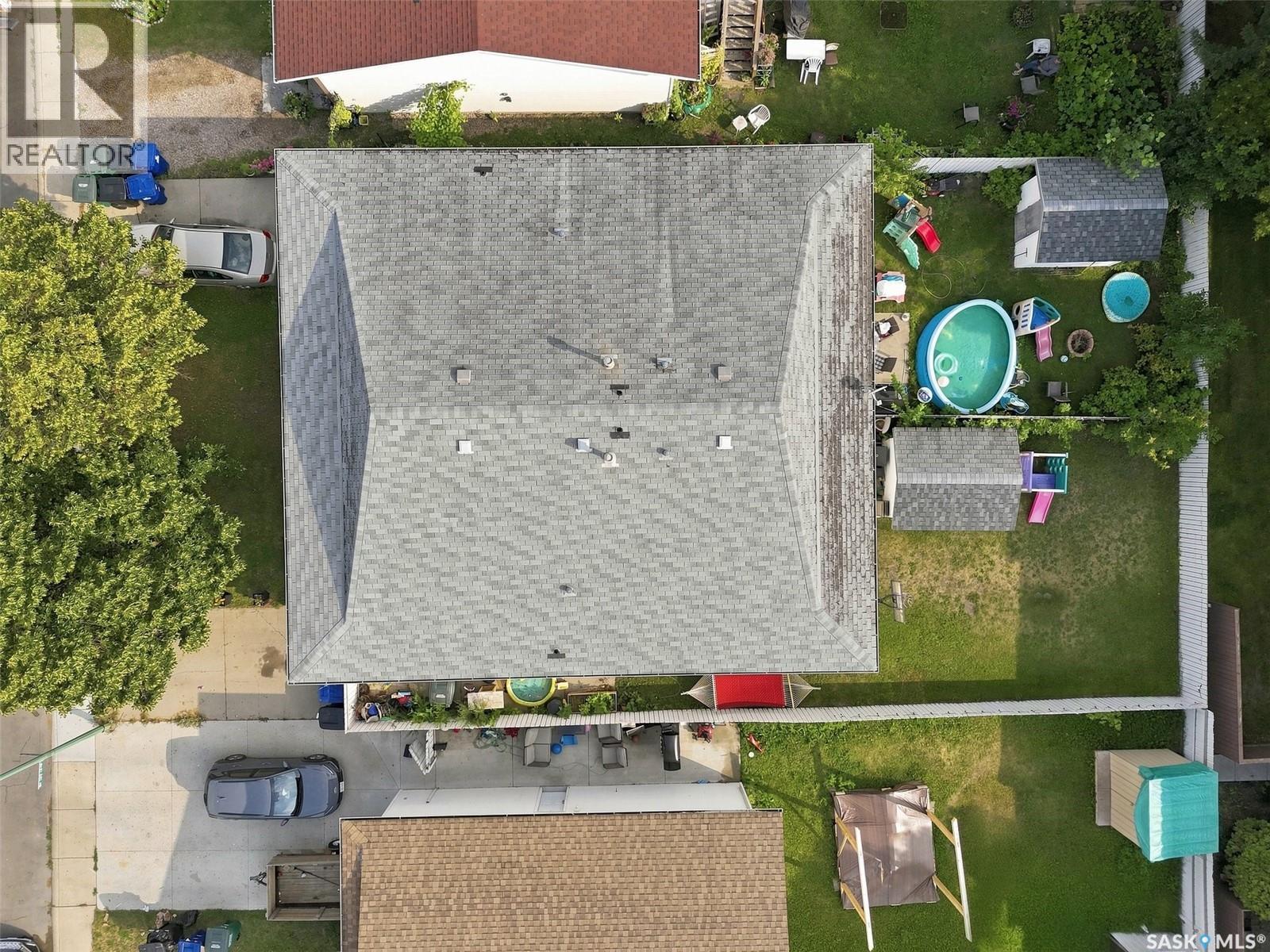 114 - 116 Barber Crescent, Saskatoon, SK - Outdoor