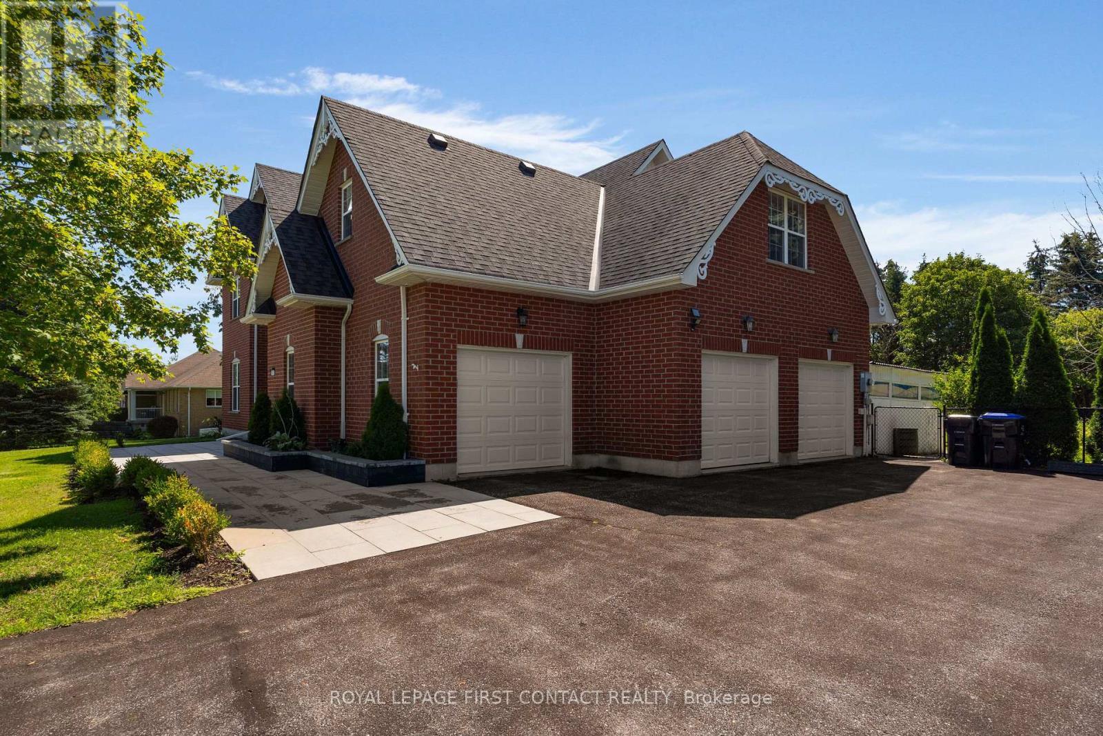 43 Vanderpost Crescent, Essa, ON - Outdoor With Exterior