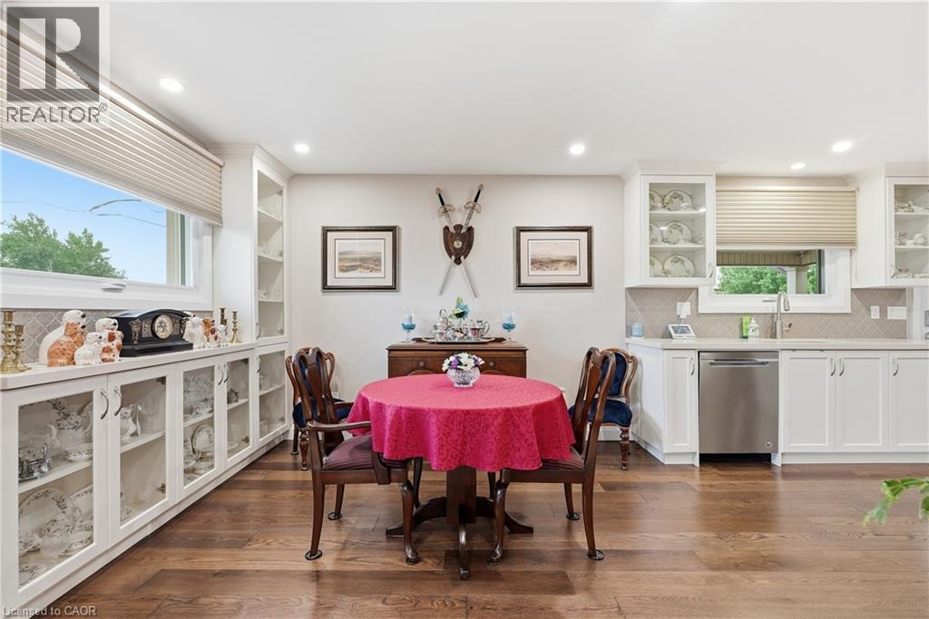 58 Moxley Drive, Hamilton, ON - Indoor Photo Showing Dining Room