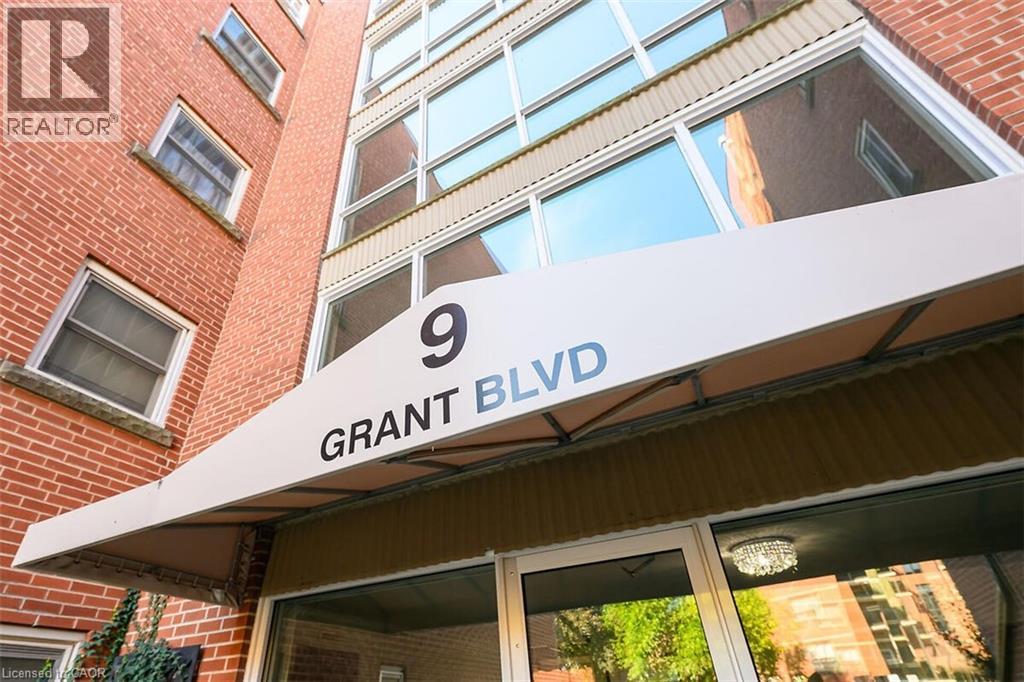 9 Grant Boulevard Unit# 107, Dundas, ON - Outdoor