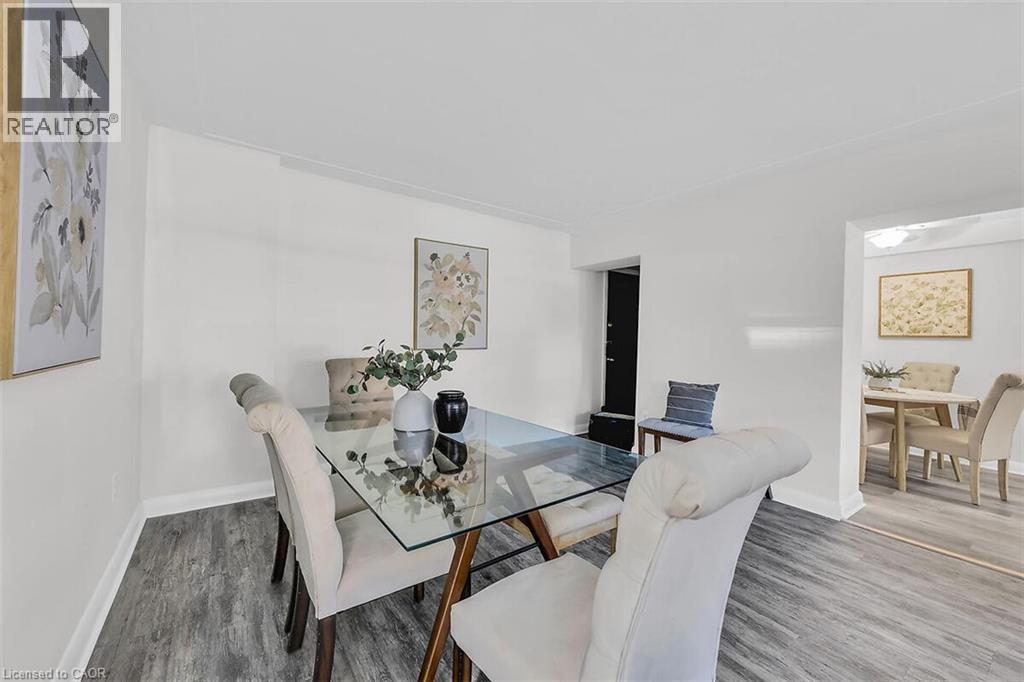 9 Grant Boulevard Unit# 107, Dundas, ON - Indoor Photo Showing Dining Room