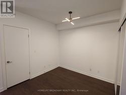 Den - 