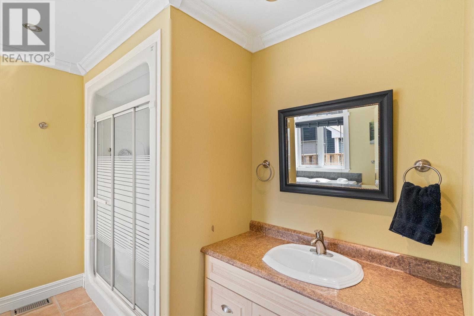 35 Alexander Crescent, Glovertown, NL - Indoor Photo Showing Bathroom