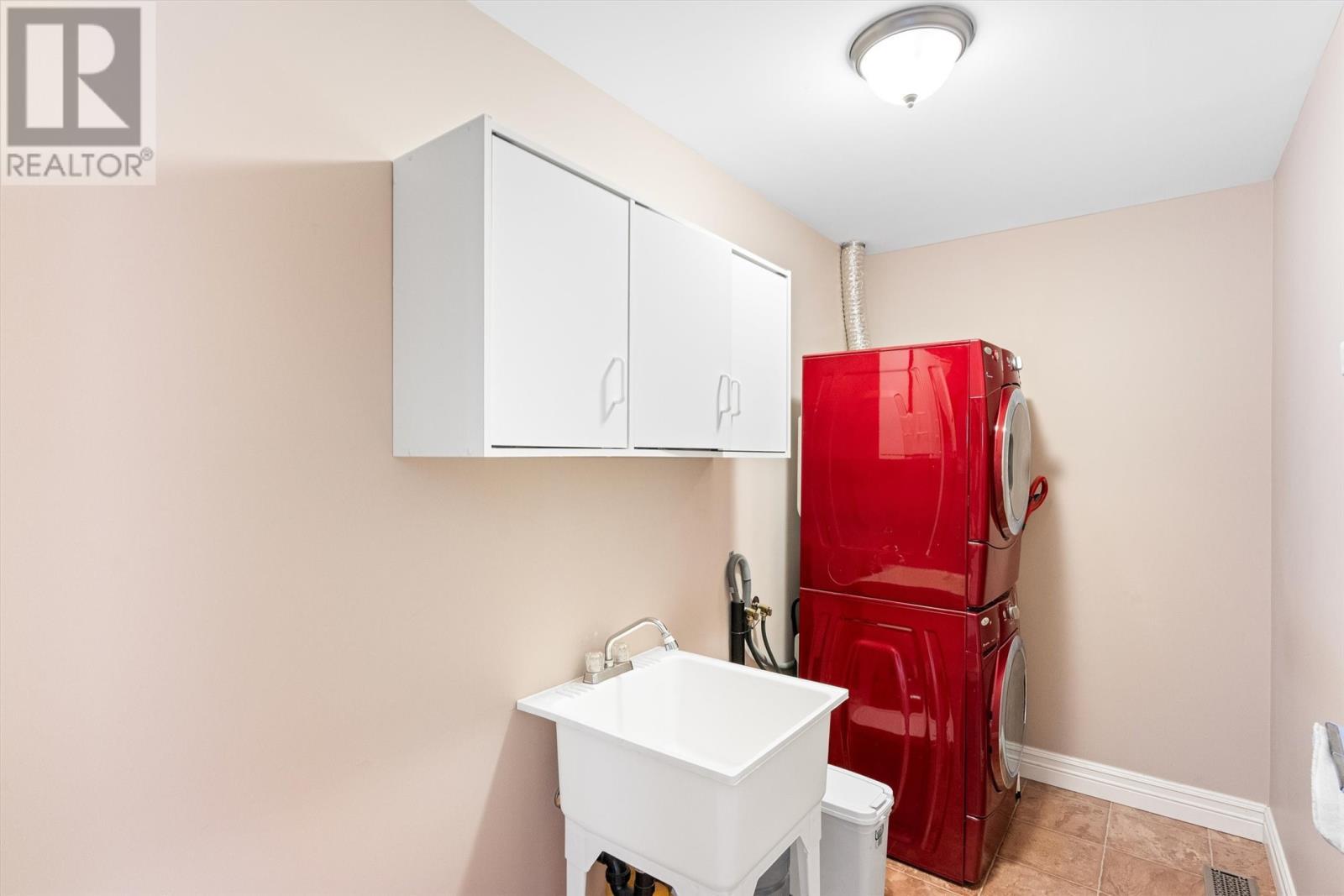 35 Alexander Crescent, Glovertown, NL - Indoor