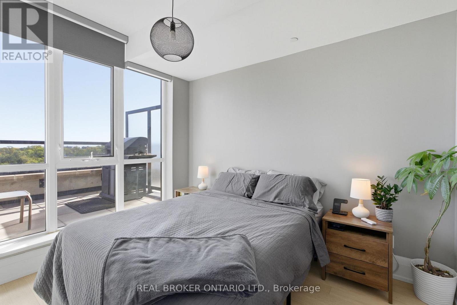 606 - 25 Malcolm Road, Toronto, ON - Indoor Photo Showing Bedroom