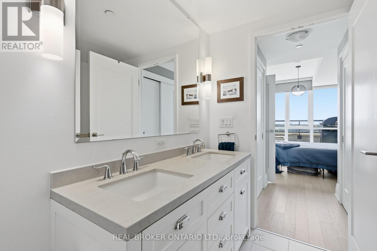 606 - 25 Malcolm Road, Toronto, ON - Indoor Photo Showing Bathroom