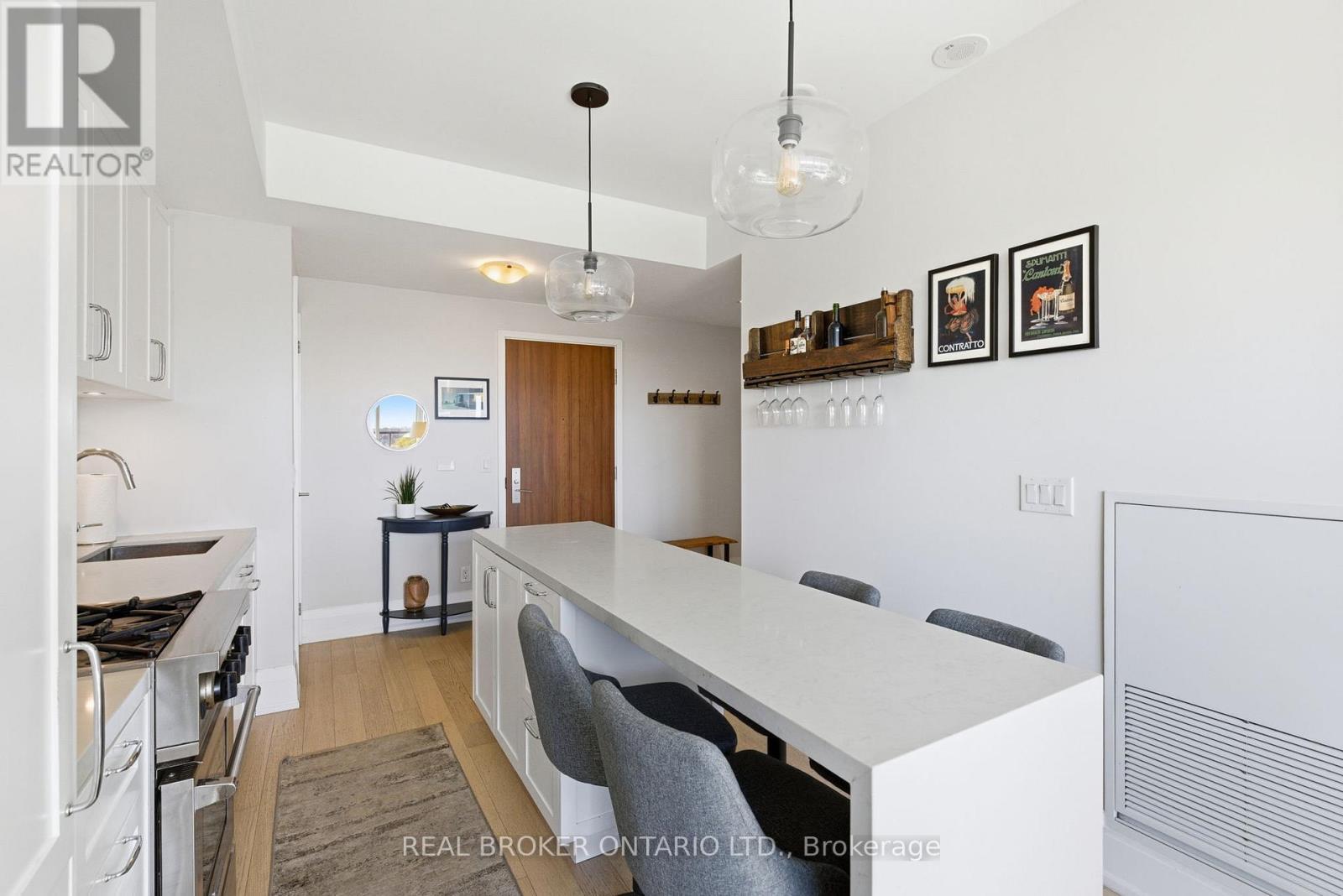 606 - 25 Malcolm Road, Toronto, ON - Indoor