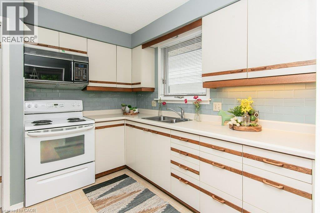 66 Shea Crescent, Kitchener, ON - Indoor Photo Showing Kitchen With Double Sink