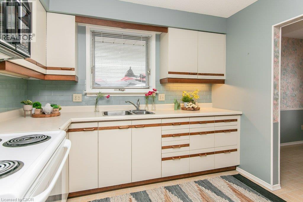 66 Shea Crescent, Kitchener, ON - Indoor Photo Showing Kitchen With Double Sink