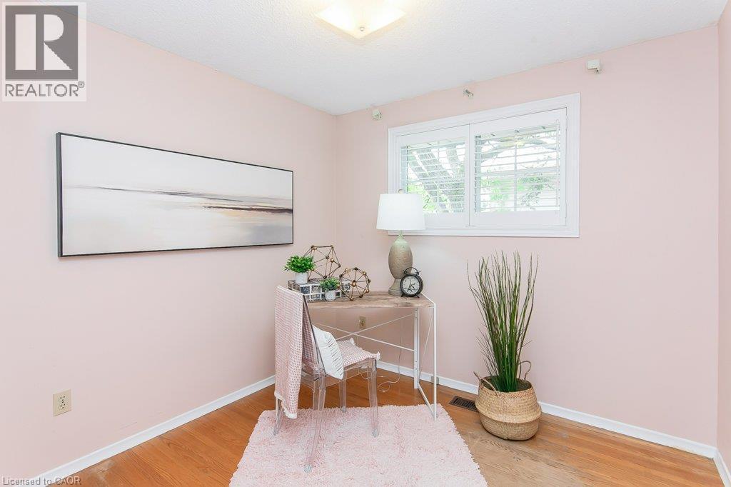 66 Shea Crescent, Kitchener, ON - Indoor Photo Showing Other Room