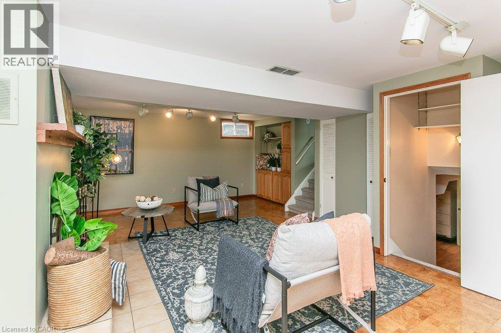 66 Shea Crescent, Kitchener, ON - Indoor Photo Showing Other Room