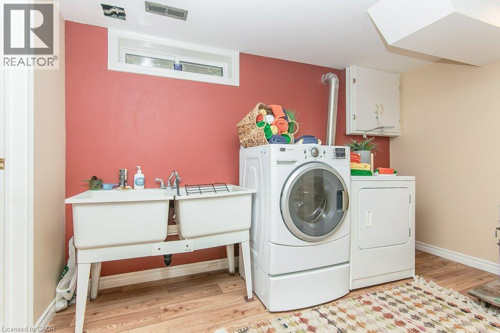 66 Shea Crescent, Kitchener, ON - Indoor Photo Showing Laundry Room