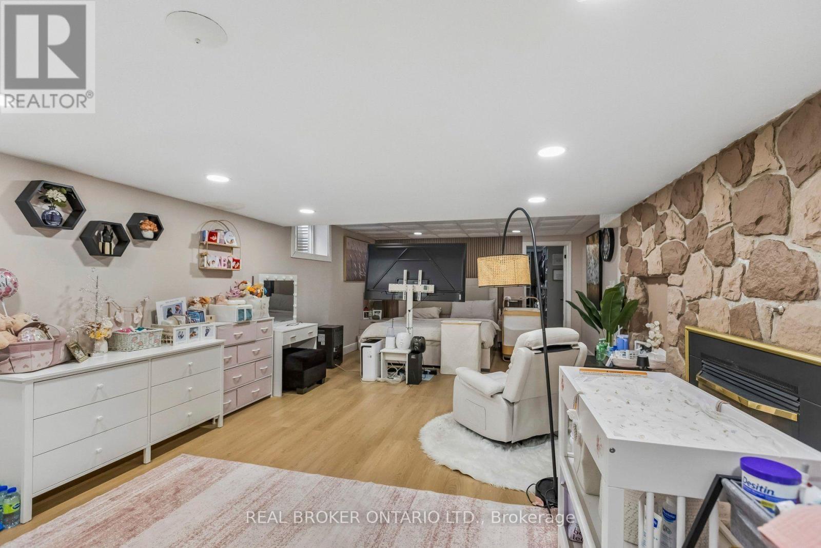 3 Chicopee Terrace, Kitchener, ON - Indoor With Fireplace