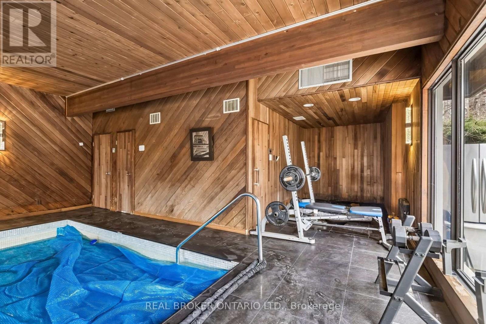 3 Chicopee Terrace, Kitchener, ON - Indoor