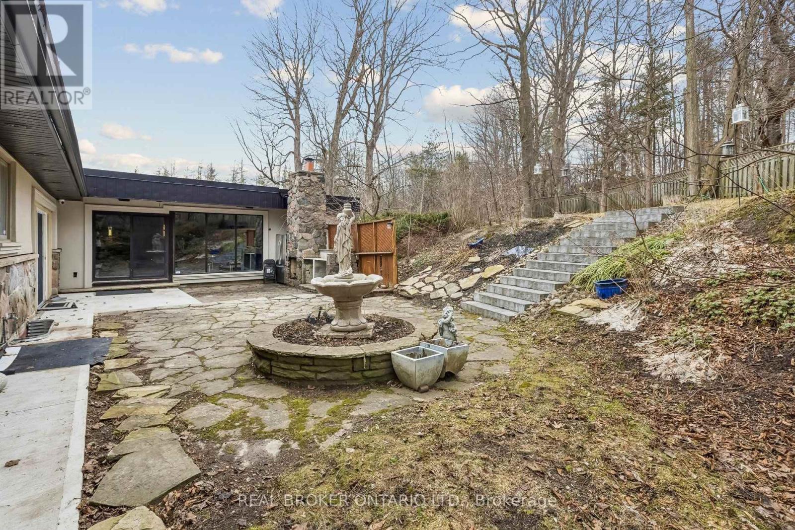 3 Chicopee Terrace, Kitchener, ON - Outdoor