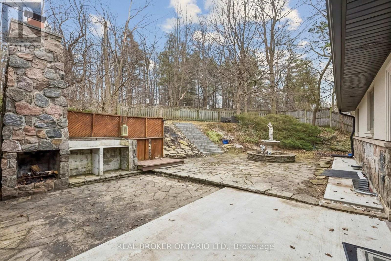 3 Chicopee Terrace, Kitchener, ON - Outdoor