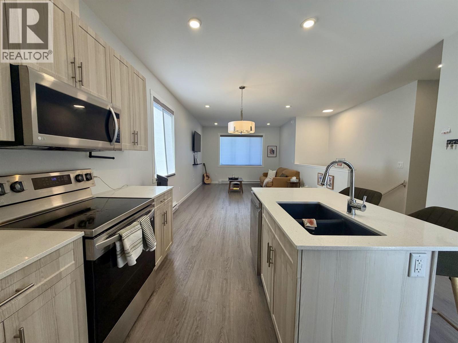 4654 Copper River Road, Terrace, BC - Indoor Photo Showing Kitchen With Double Sink With Upgraded Kitchen