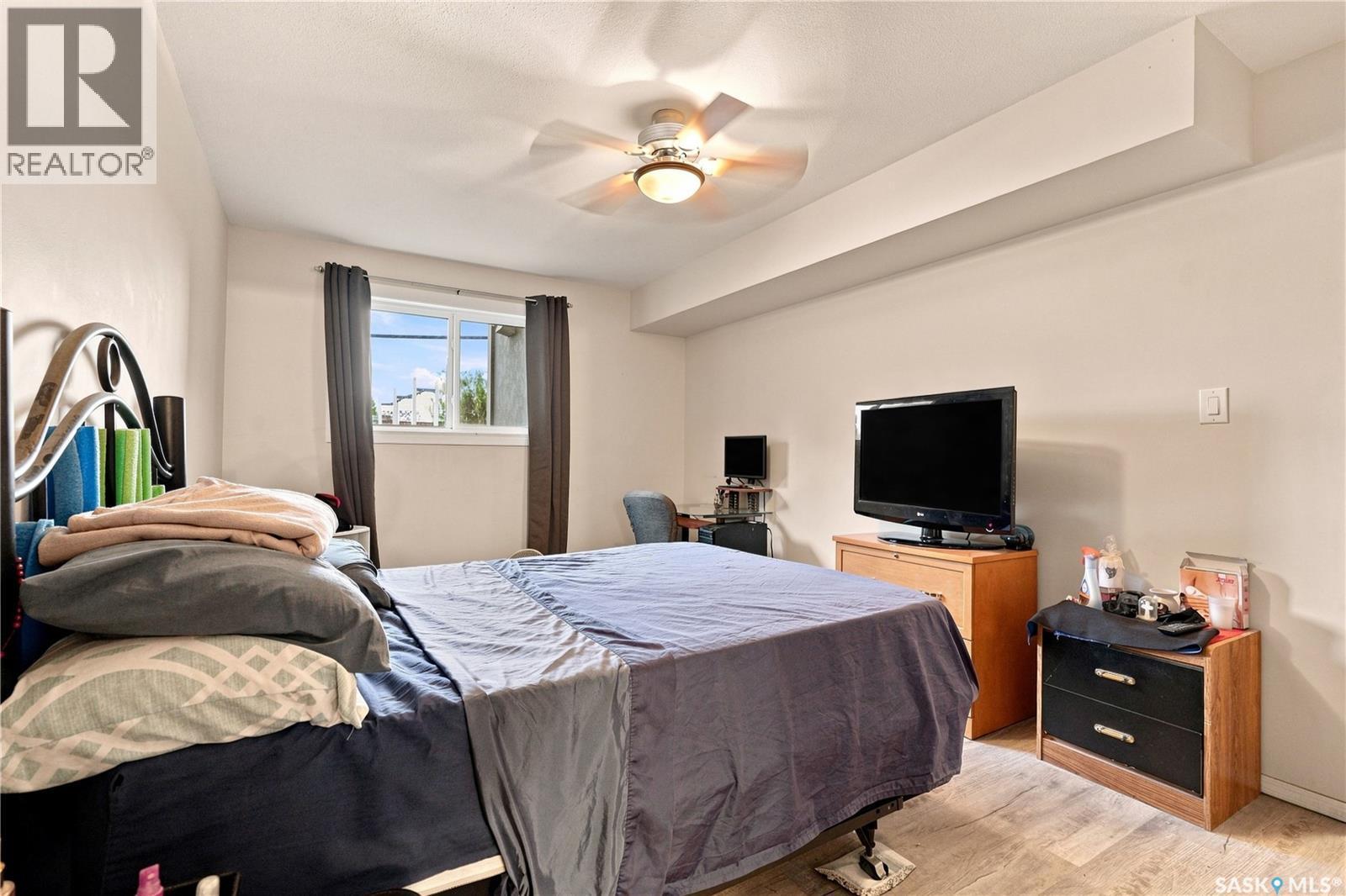 216 425 115Th Street E, Saskatoon, SK - Indoor Photo Showing Bedroom
