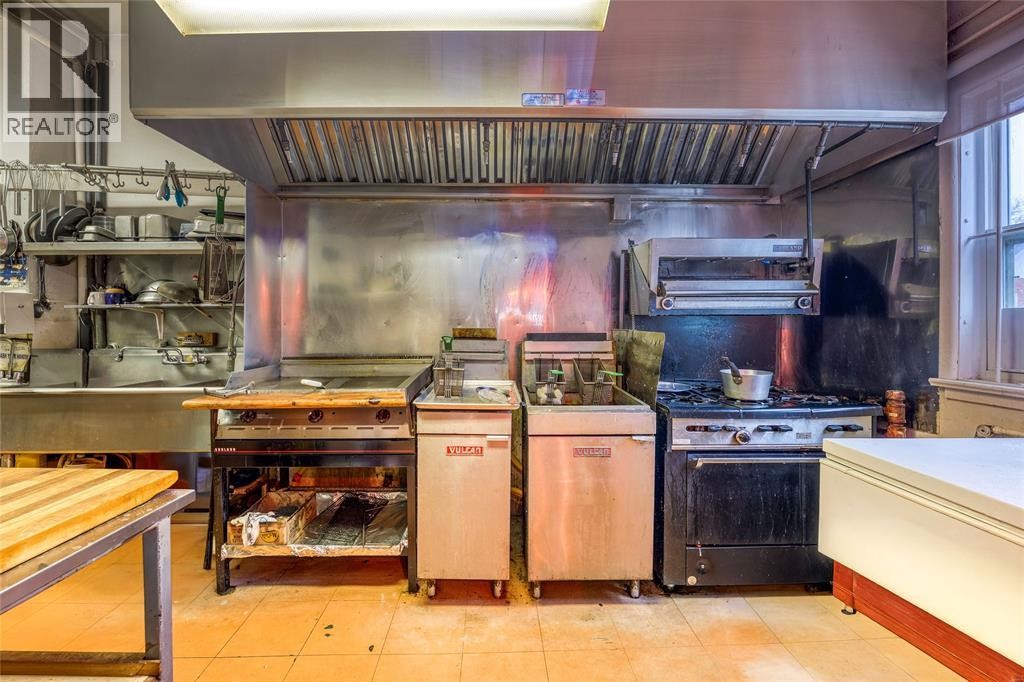 1548 St. Clair Parkway, St Clair, ON