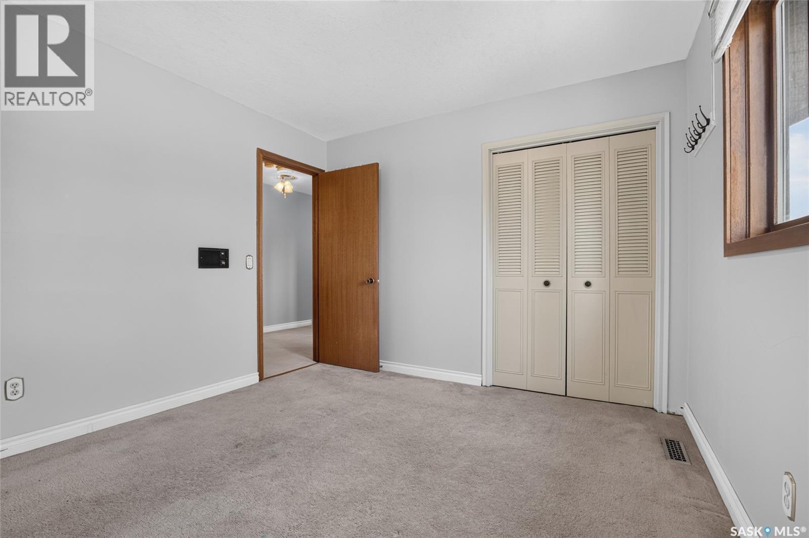 2054 Braun Bay, Regina, SK - Indoor Photo Showing Other Room