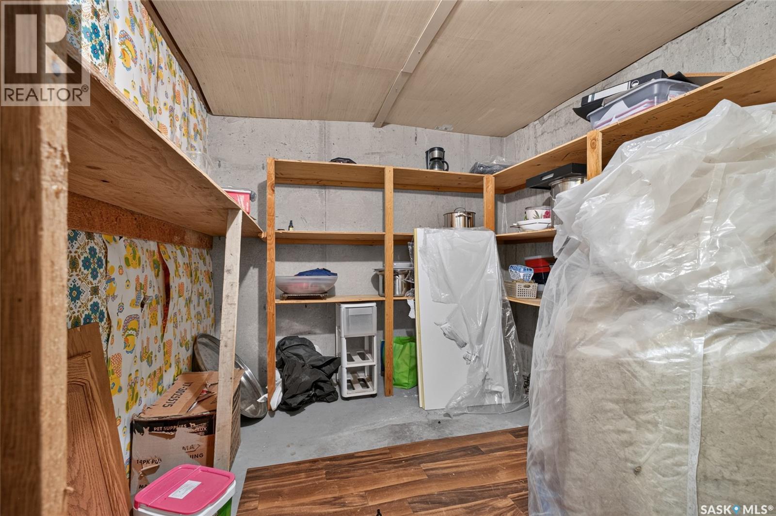 2054 Braun Bay, Regina, SK - Indoor