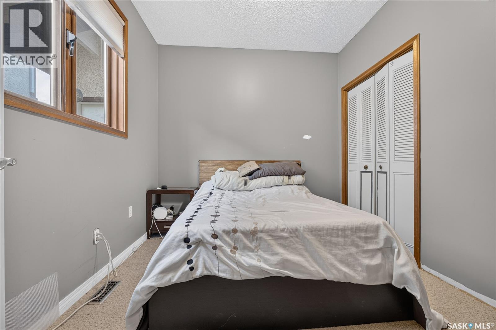 2054 Braun Bay, Regina, SK - Indoor Photo Showing Bedroom