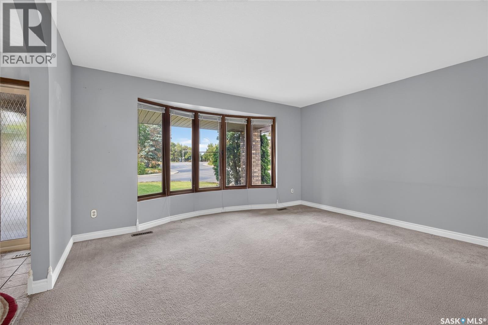 2054 Braun Bay, Regina, SK - Indoor Photo Showing Other Room