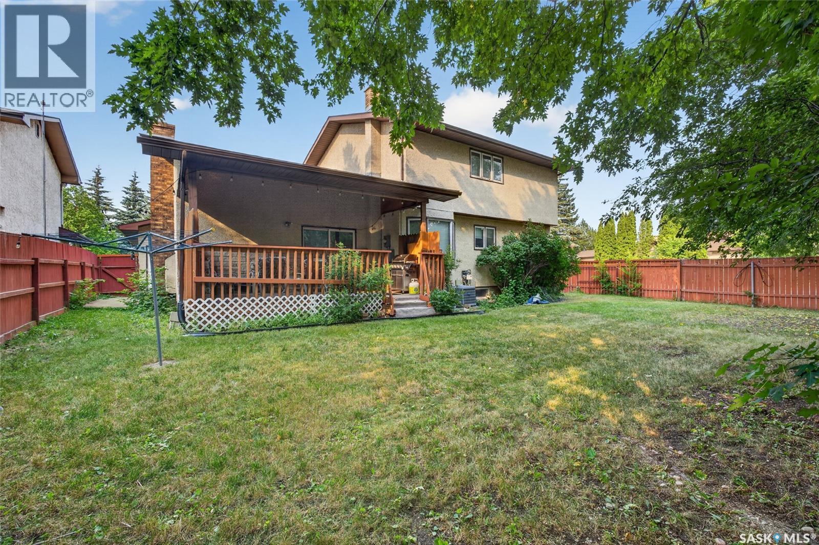 2054 Braun Bay, Regina, SK - Outdoor With Deck Patio Veranda