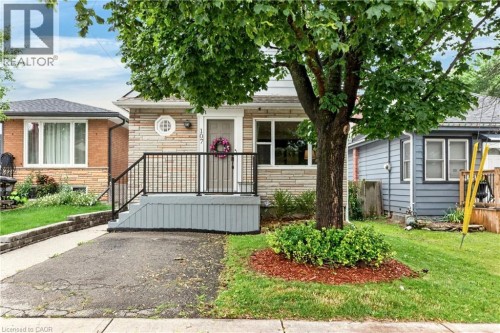 107 Reid Avenue N, Hamilton, ON - Outdoor With Deck Patio Veranda