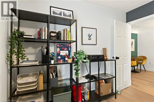 107 Reid Avenue N, Hamilton, ON - Indoor