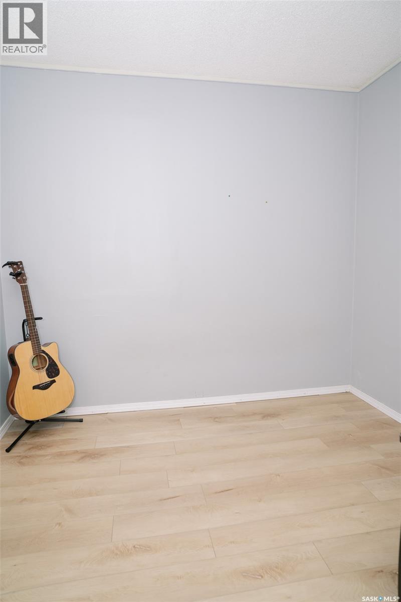 1421 H Avenue N, Saskatoon, SK - Indoor Photo Showing Other Room