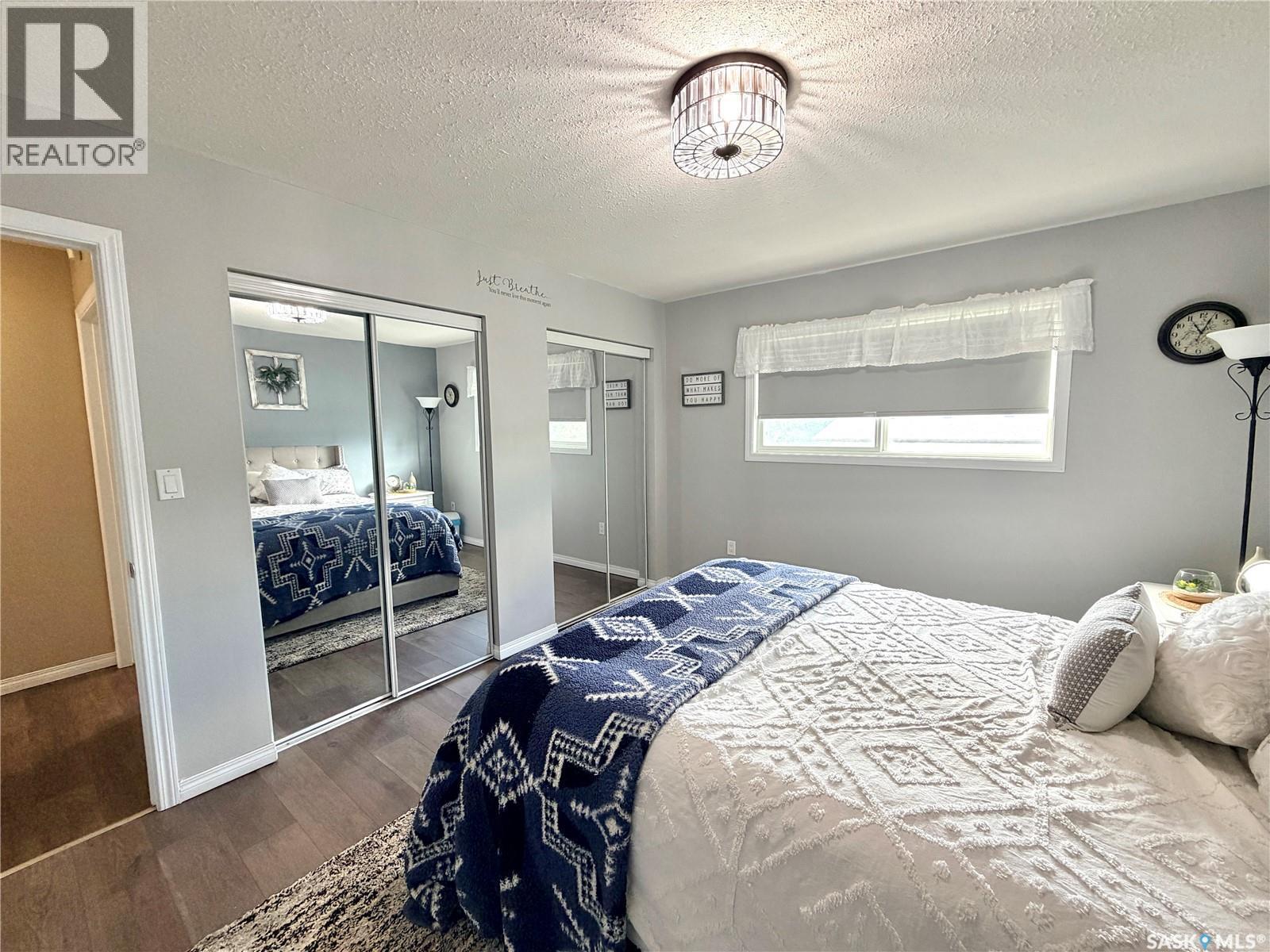 10339 Bunce Crescent, North Battleford, SK - Indoor Photo Showing Bedroom