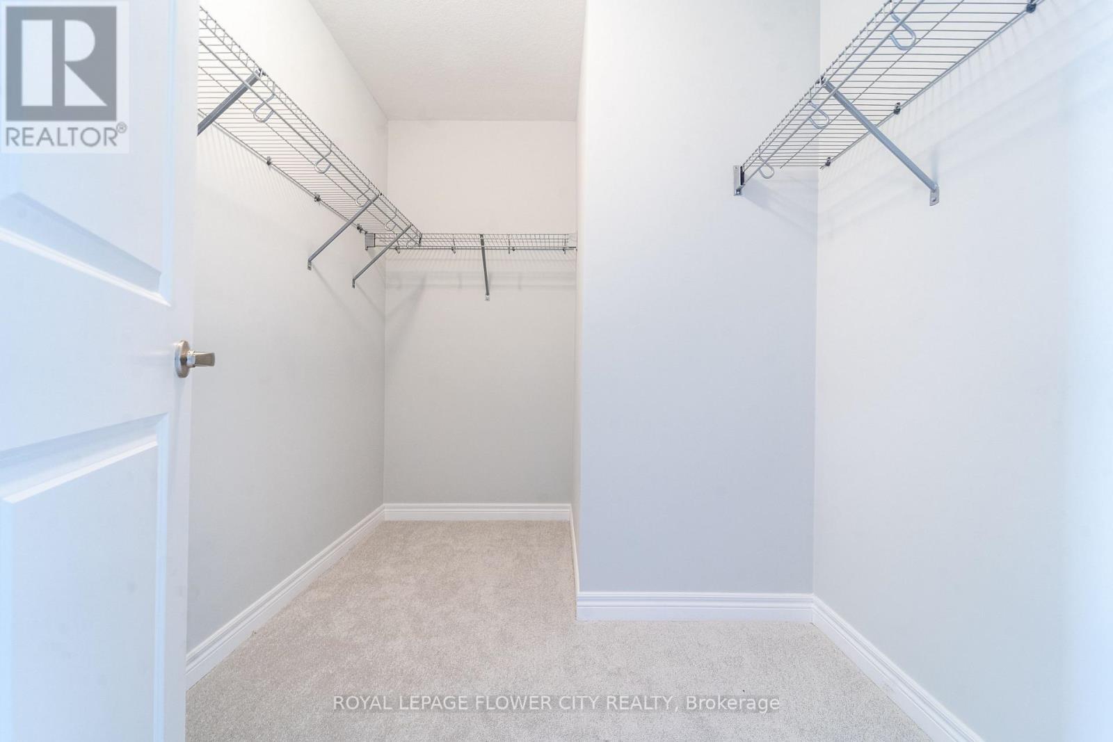 413 16Th Street E, Hamilton, ON - Indoor With Storage
