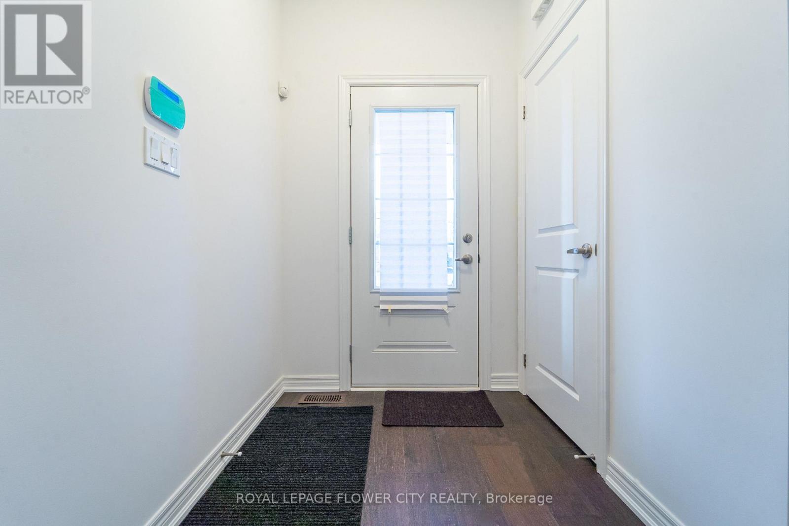 413 16Th Street E, Hamilton, ON - Indoor Photo Showing Other Room