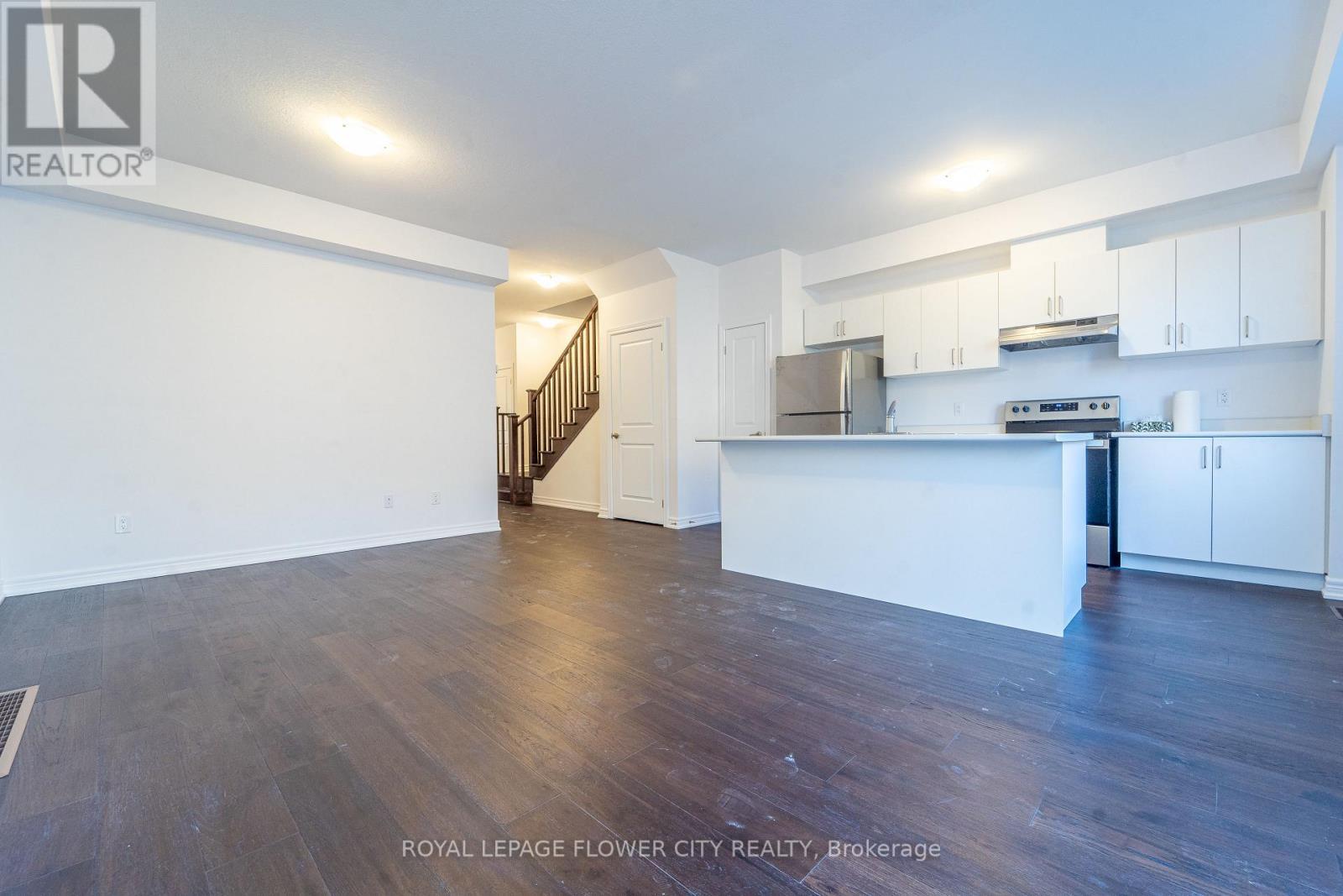 413 16Th Street E, Hamilton, ON - Indoor Photo Showing Kitchen