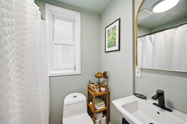 18 Noble Ave, Winnipeg, MB