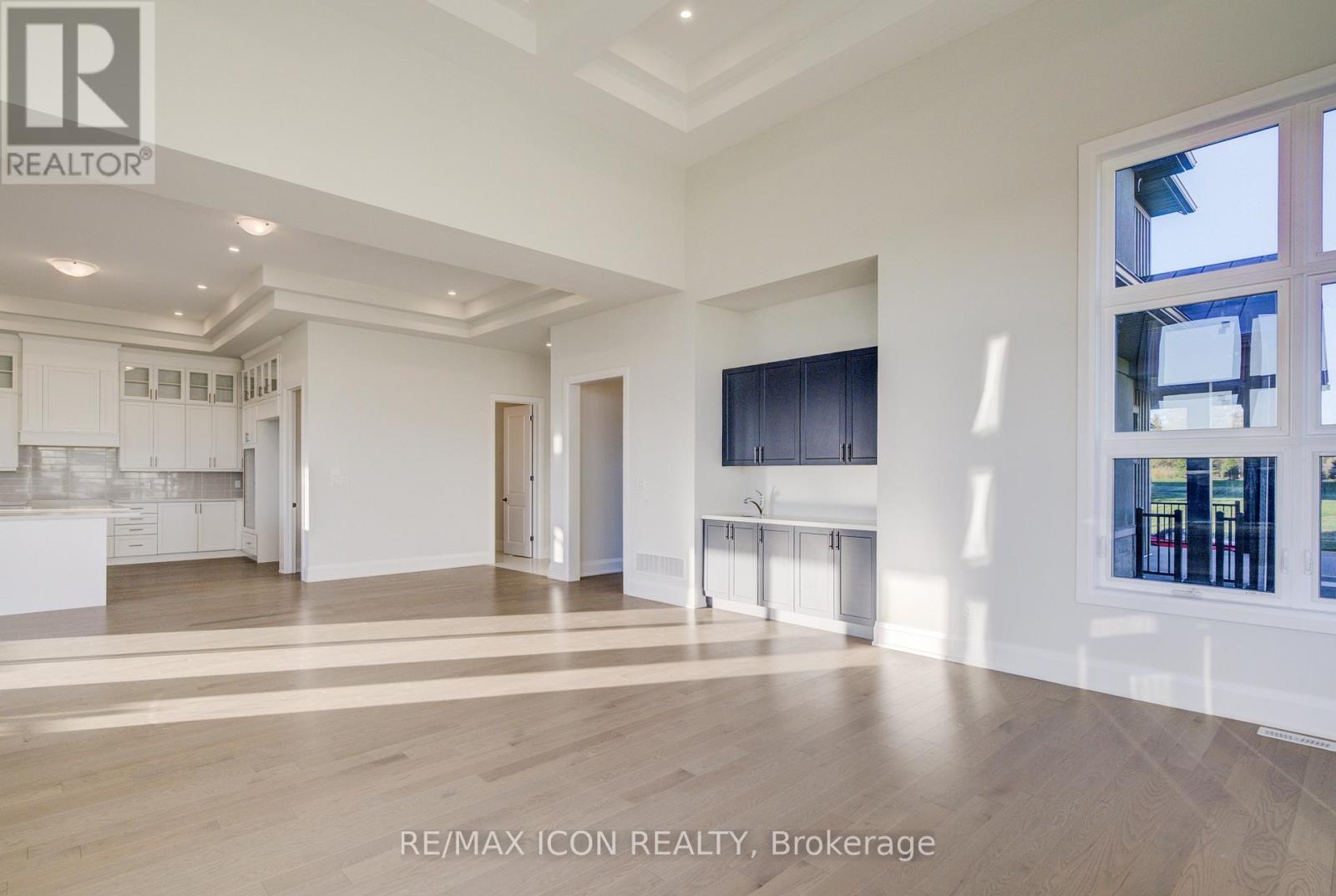 55 William Crisp Drive E, Caledon, ON - Indoor