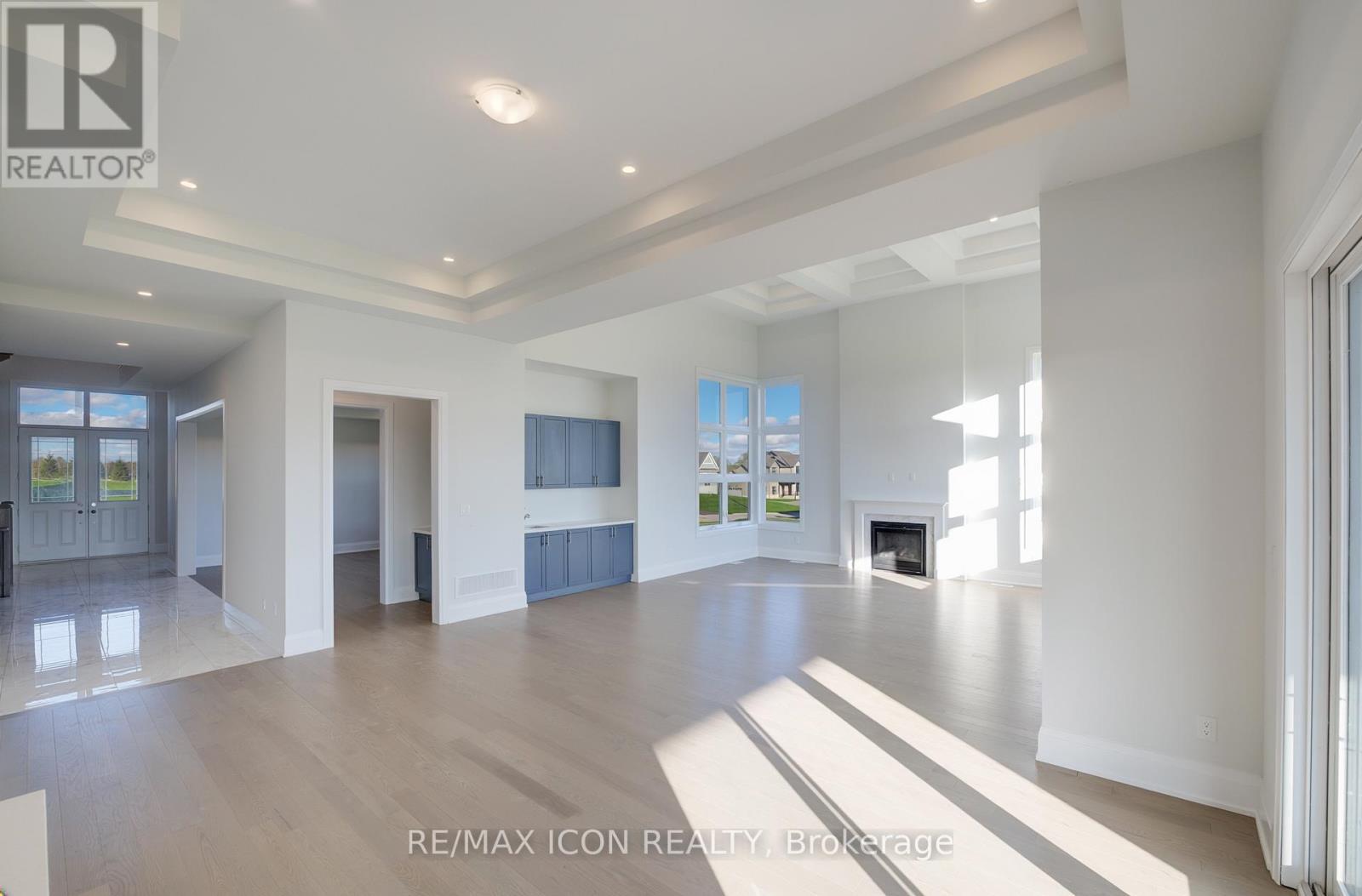 55 William Crisp Drive E, Caledon, ON - Indoor With Fireplace