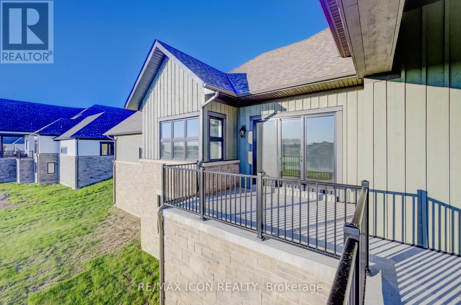 55 William Crisp Drive E, Caledon, ON - Outdoor