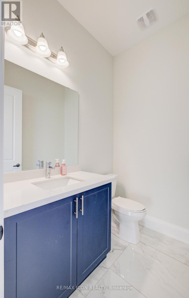 55 William Crisp Drive E, Caledon, ON - Indoor Photo Showing Bathroom