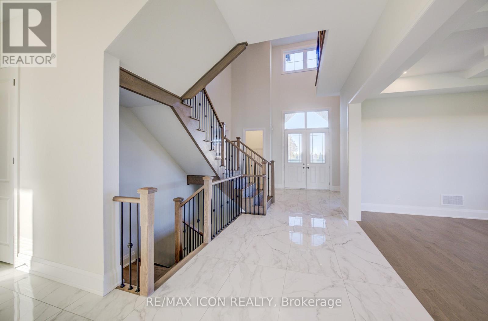 55 William Crisp Drive E, Caledon, ON - Indoor Photo Showing Other Room