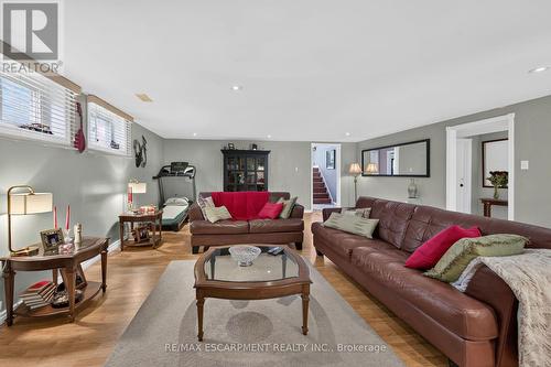 49 Brookstream Court, Hamilton, ON - Indoor Photo Showing Living Room